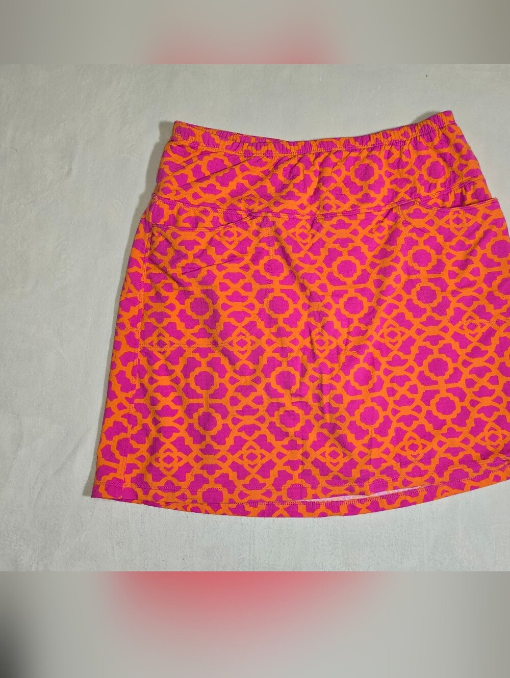 ICIKULS Pink Orange Geometric Trellis Print Activewear Skort Small